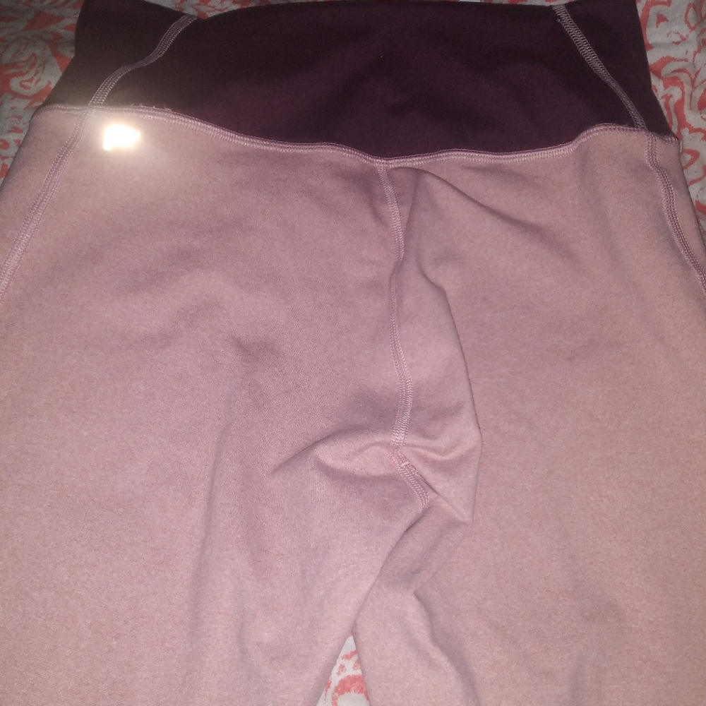 Fabletics capris - Picture 4 of 7